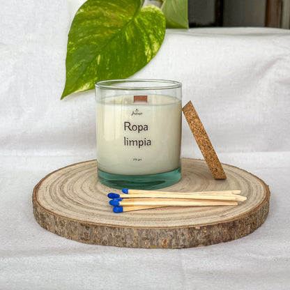 Vela Aroma Ropa Limpia 250 g con Cerillas