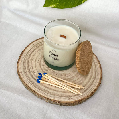 Vela Aroma Ropa Limpia 250 g con Cerillas
