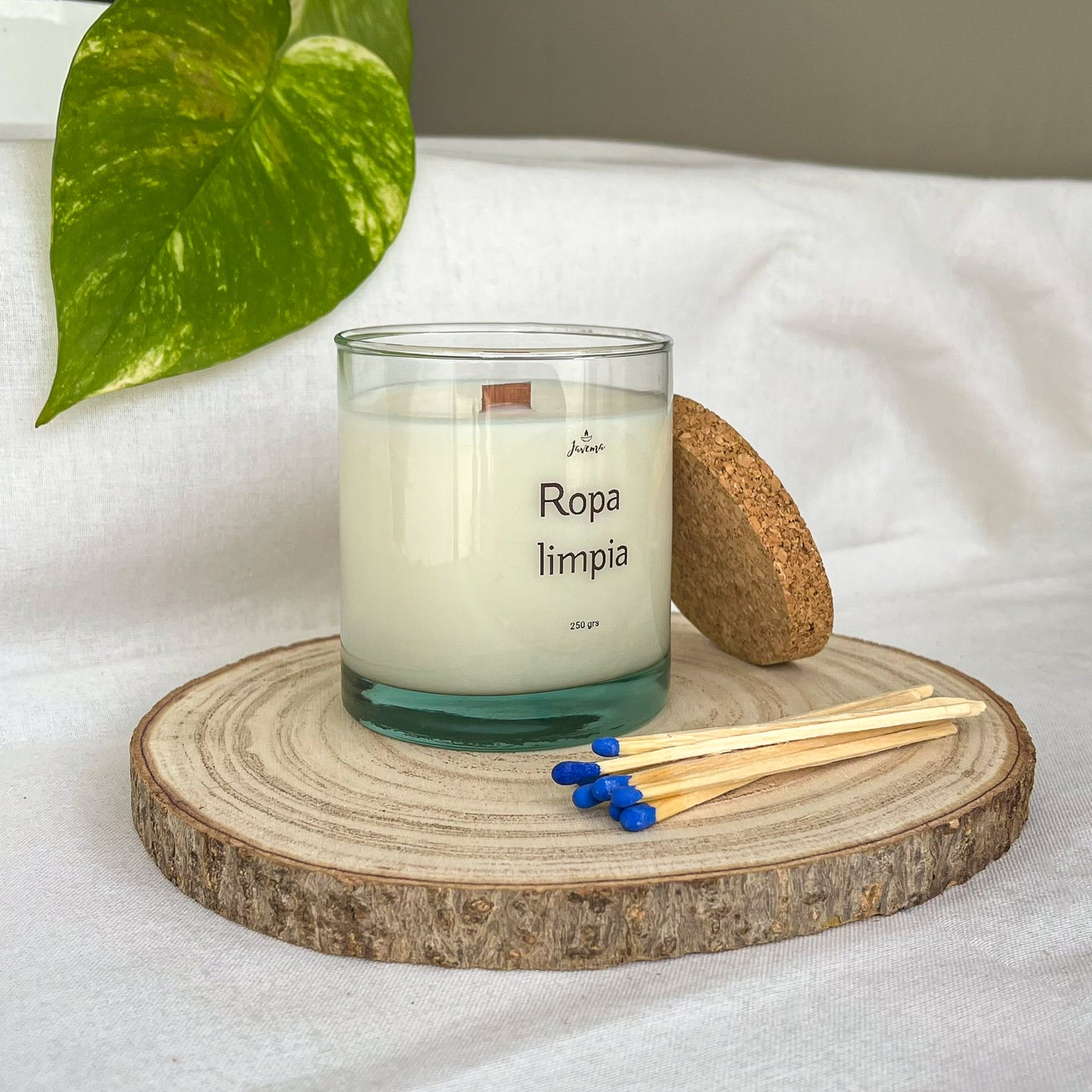 Vela Aroma Ropa Limpia 250 g con Cerillas