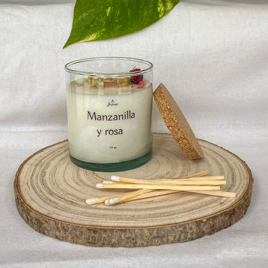 Vela Soja 250 g con Cerillas – Manzanilla y Rosa