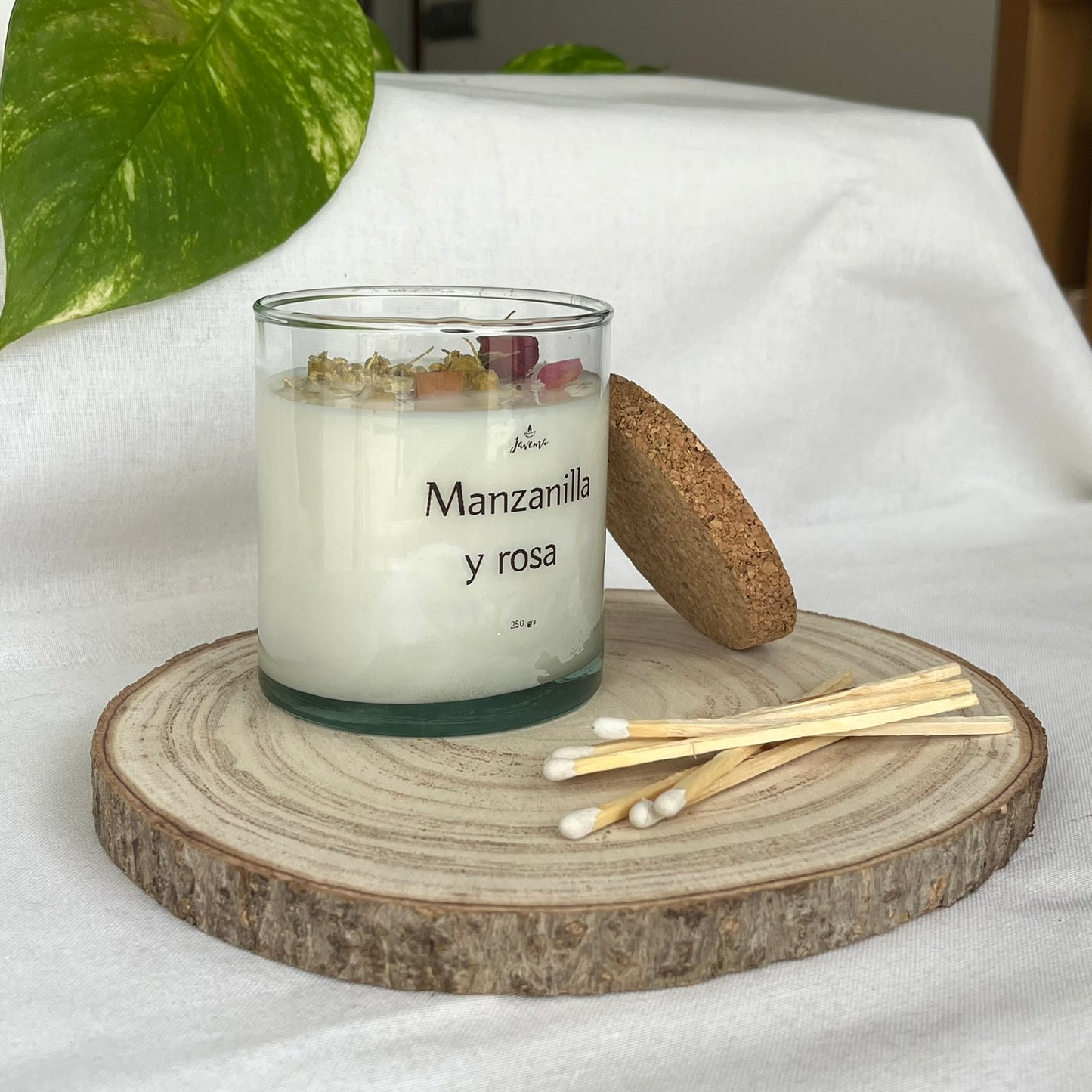 Vela Manzanilla y Rosa 250 g con Cerillas