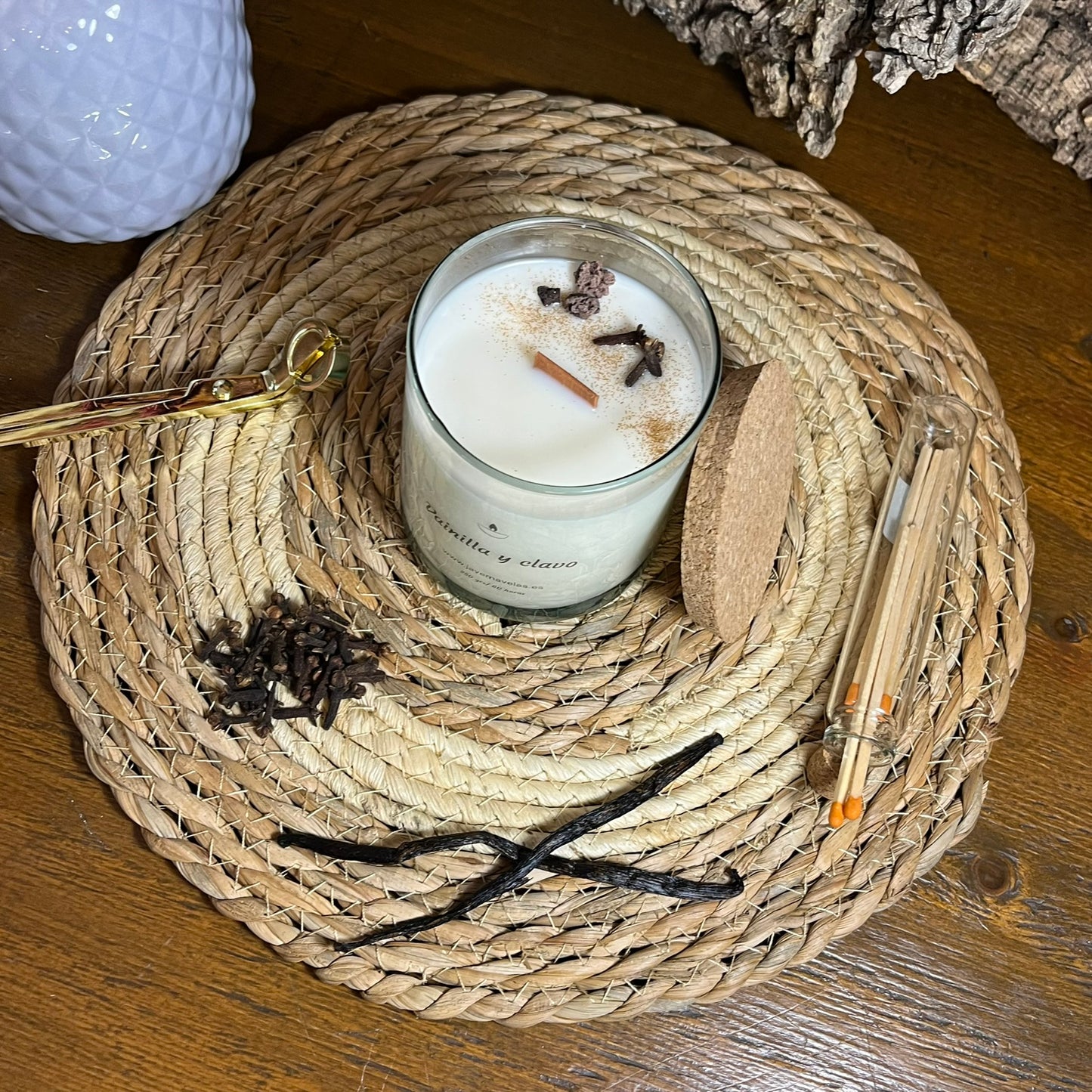 Vela Esencial Vainilla y Clavo – Calma y Protección