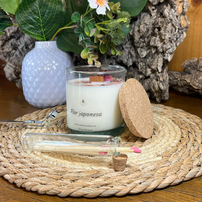 Vela Esencial Flor Japonesa – Delicadeza y Pureza