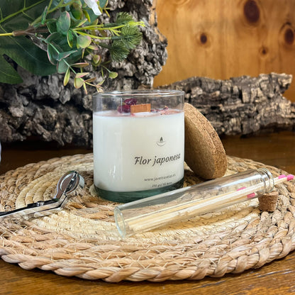 Vela Esencial Flor Japonesa – Delicadeza y Pureza