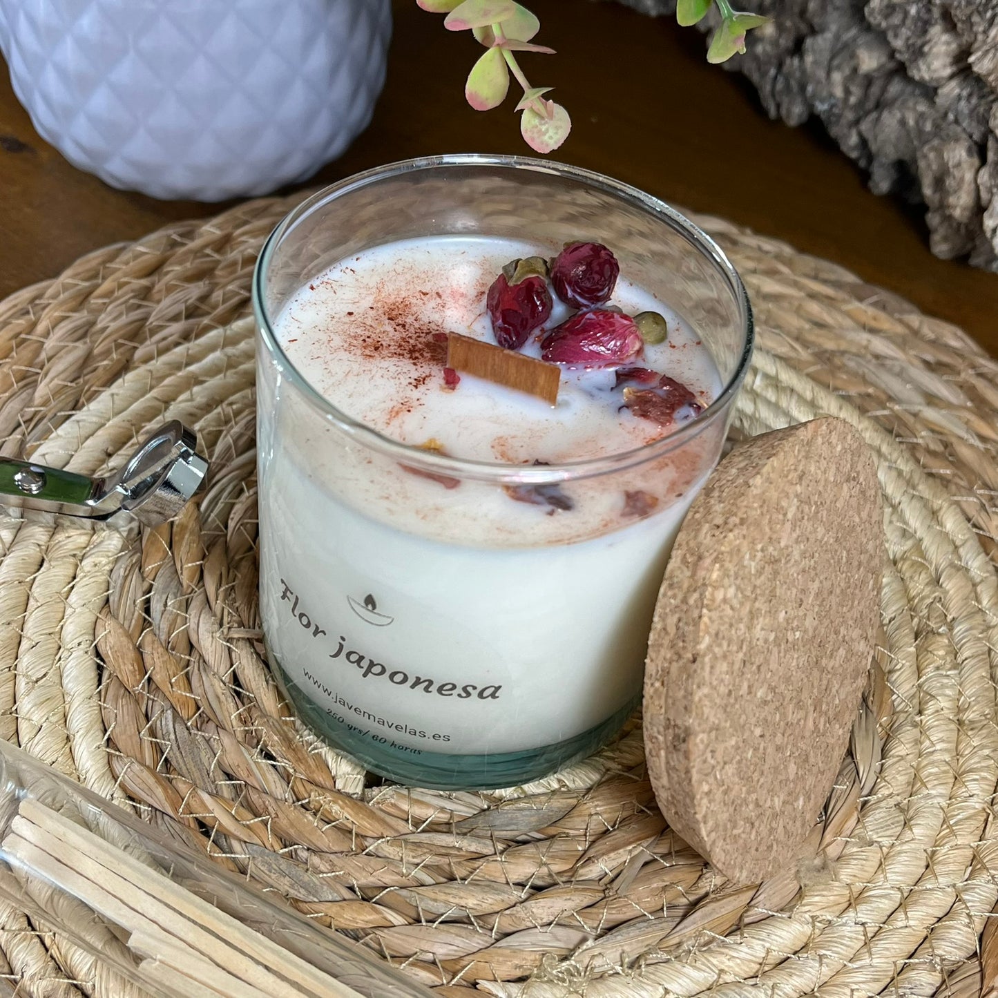 Vela Esencial Flor Japonesa – Delicadeza y Pureza