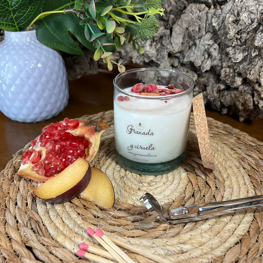 Vela Esencial Granada y Ciruela – Pasión y Energía