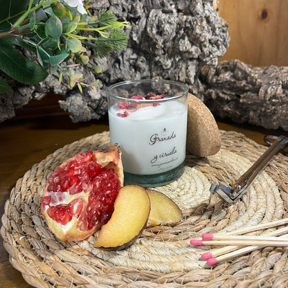 Vela Esencial Granada y Ciruela – Pasión y Energía