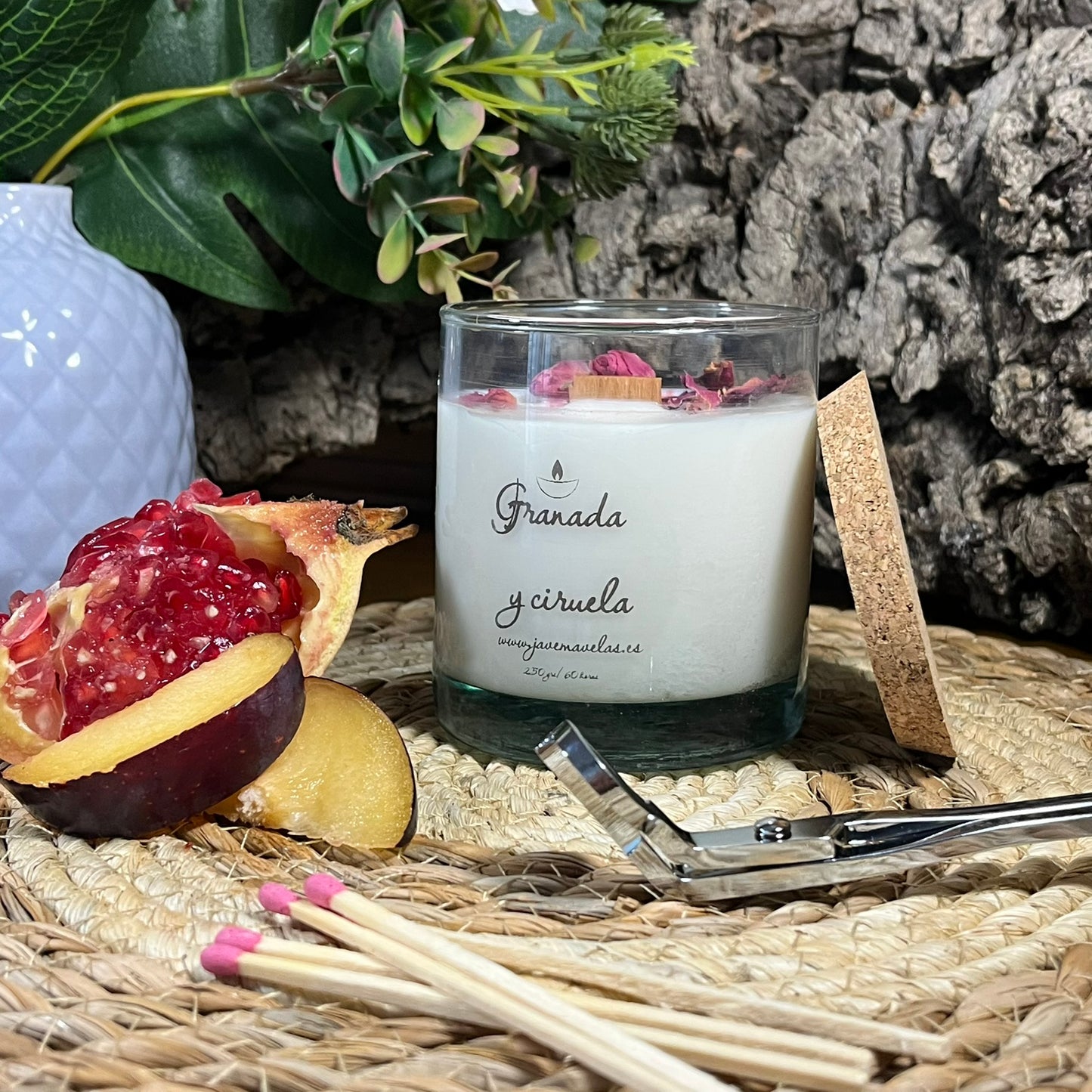 Vela Esencial Granada y Ciruela – Pasión y Energía