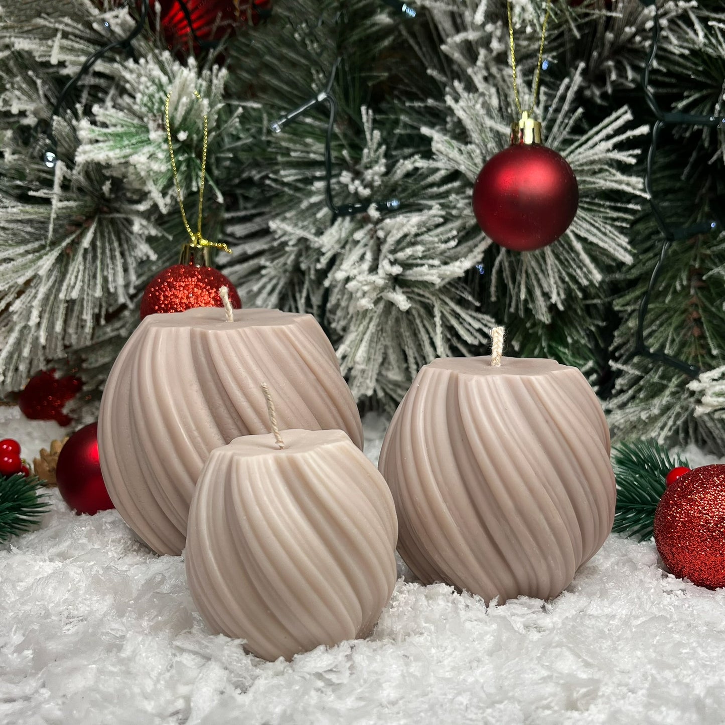 Set de Velas Esfera Acanalada – Armonía en tres formas