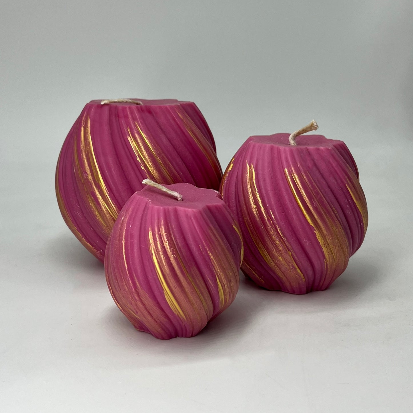 Set de Velas Esfera Acanalada – Armonía en tres formas